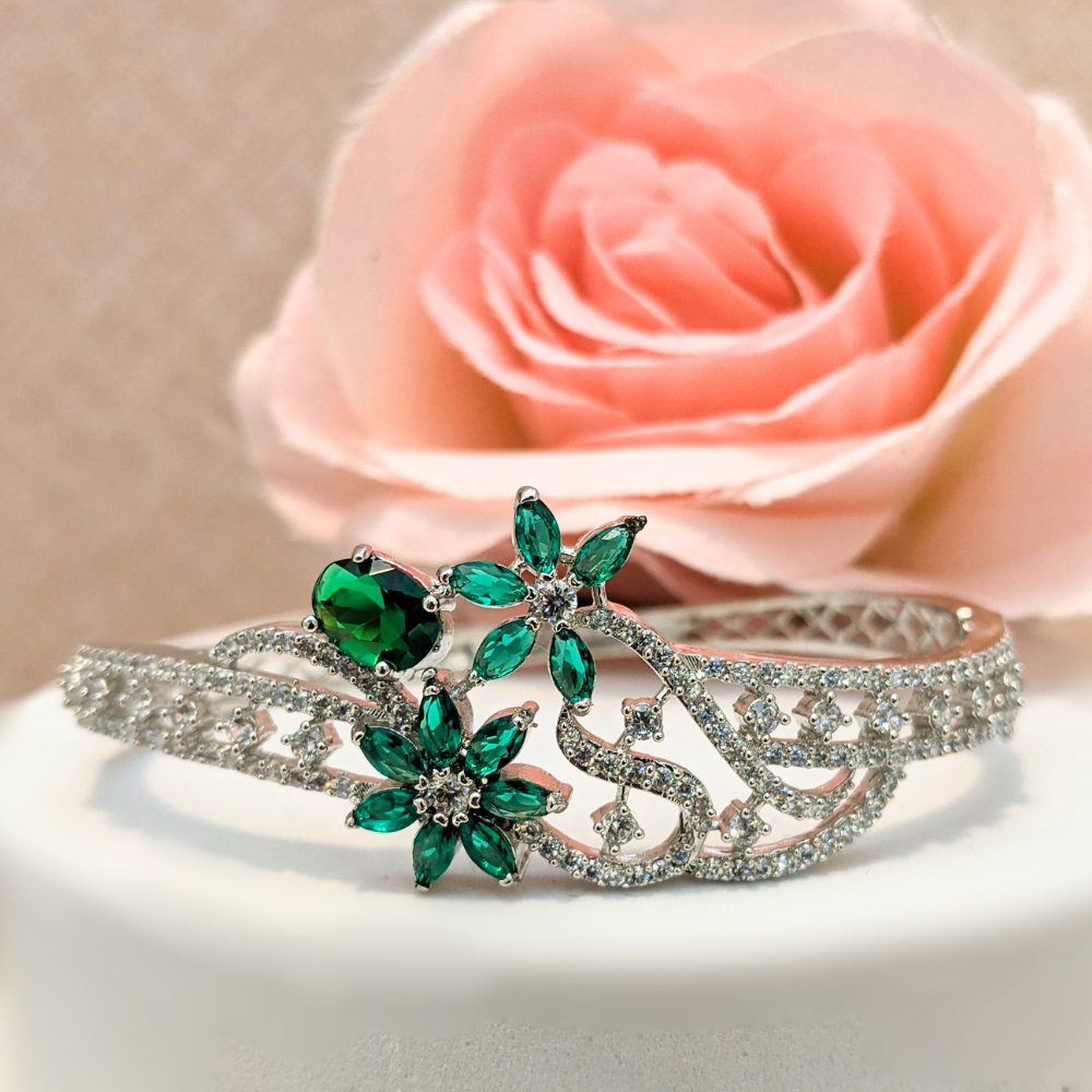 Green Flower Bracelet